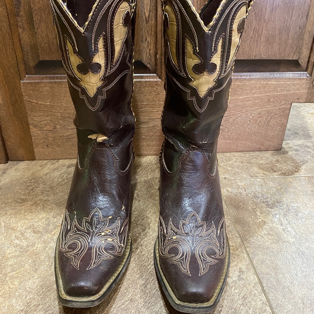 Durango cowgirl boots size 9.5M